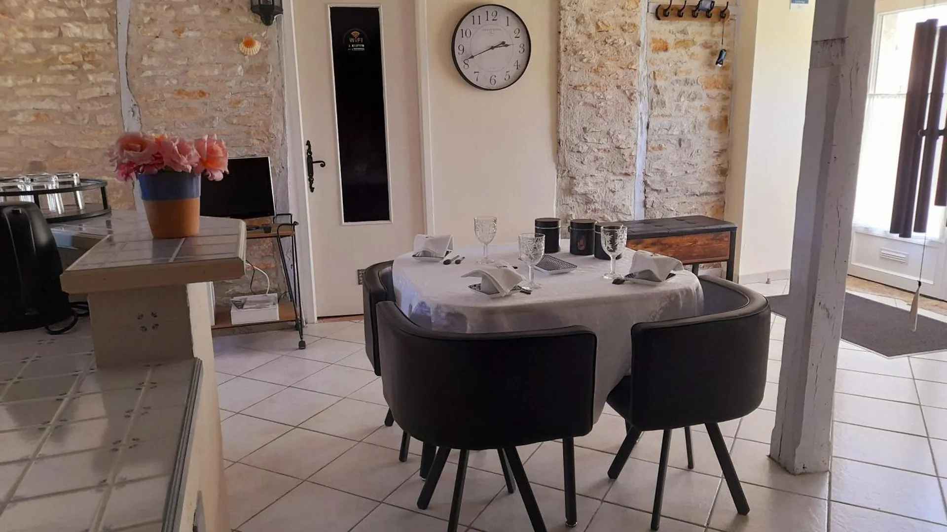 La Causserie, 2 Chambres D'Hotes, 2 A 4 Invites, Pour Vous Seuls Gramat Oda ve Kahvaltı